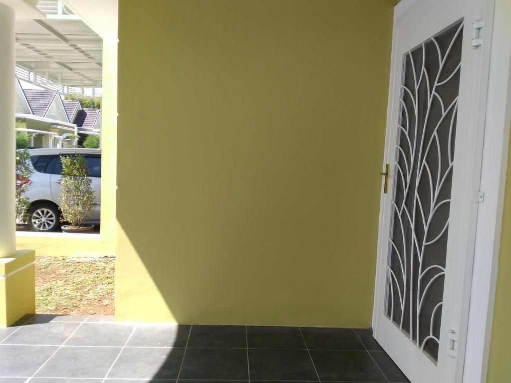 Jasmine Park Guest House Semarang Zewnętrze zdjęcie